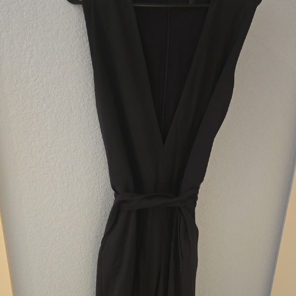 Elegant Black Sleeveless Wool Jumpsuit